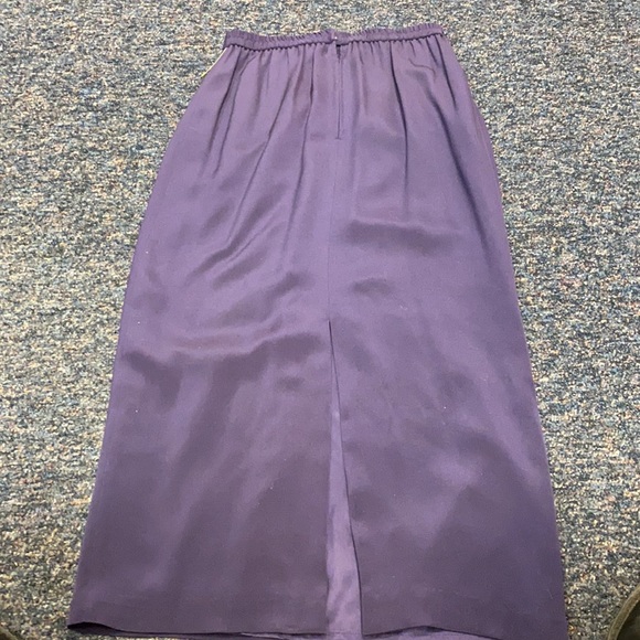 Warren Petites Purple Silk Sequenced 2 Piece Set - Picture 6 of 7